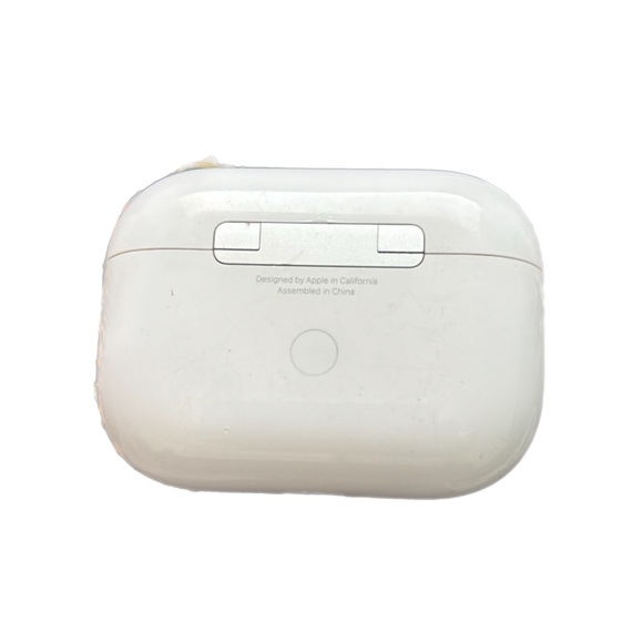 AirPods Pro Gen 1 - Picture 3 of 3